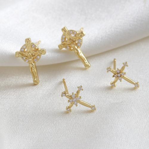 Boucles d'oreilles en laiton zircon cubique pavent, Plaqué d'or, styles différents pour le choix & pavé de micro zircon & pour femme, Vendu par paire