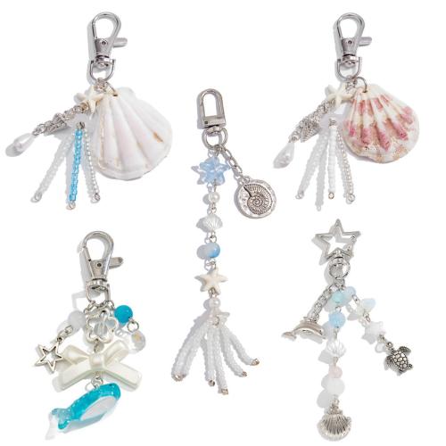 bijoux de porte-clés en Alliage de zinc, avec Des billes de verre & Seedbead & coquille & perle de plastique & Acrylique, moitié à la main, unisexe & styles différents pour le choix, couleur platine, Vendu par PC