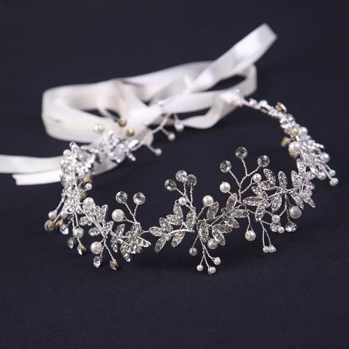 Nuptiale Couronne cheveux, alliage de zinc, avec fil en laiton & cristal & perle de plastique, fait à la main, bijoux de mode & pour mariée & avec strass, plus de couleurs à choisir Vendu par PC
