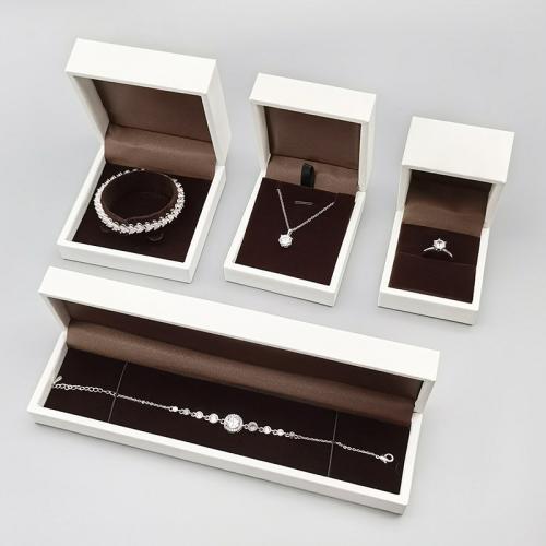cuir PU Multifonctionnel Boîte à bijoux, avec Satin & velours de coton, normes différentes pour le choix, blanc, Vendu par PC