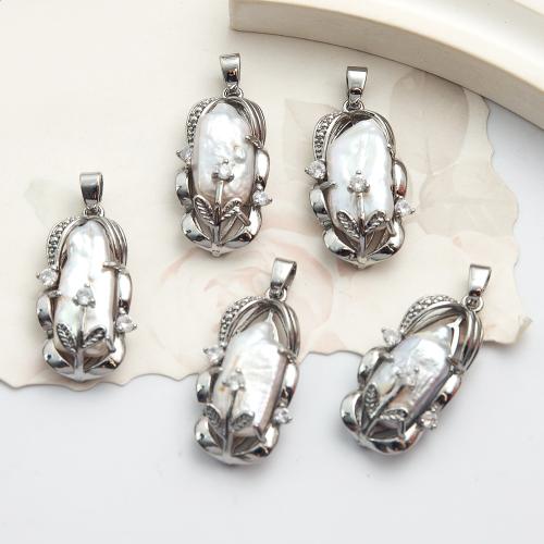 Pendentifs perlières d'eau douce, perle d'eau douce cultivée, avec Alliage, Baroque, Placage de couleur d'or, bijoux de mode & avec strass, plus de couleurs à choisir Vendu par PC