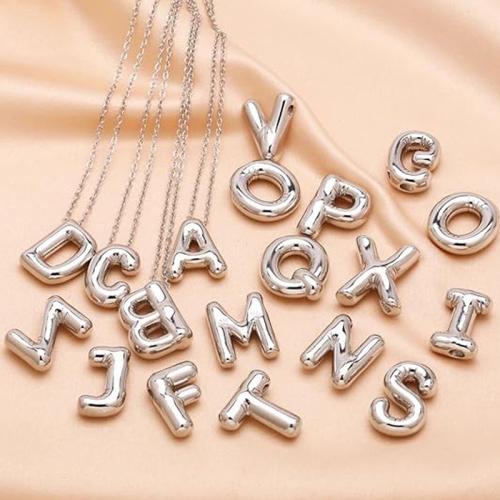Acier titane collier, Lettre d’alphabet, poli, unisexe & styles différents pour le choix, couleur originale Environ 24-27.5 pouce, Vendu par PC