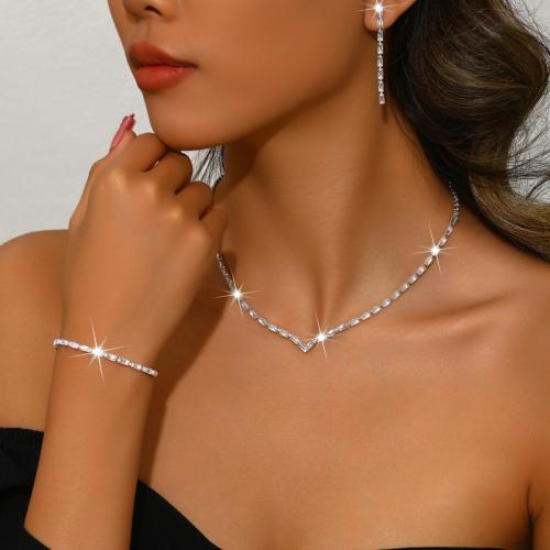laiton parure de bijoux, Bracelet & boucle d'oreille & collier, Placage de couleur argentée, trois pièces & pavé de micro zircon & pour femme, Vendu par fixé