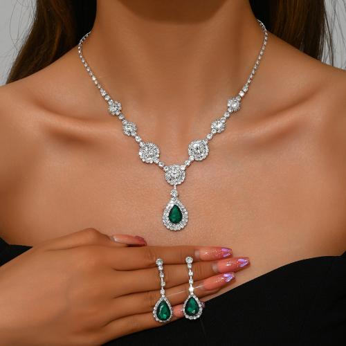 laiton parure de bijoux, boucle d'oreille & collier, Placage de couleur argentée, 2 pièces & pavé de micro zircon & pour femme, plus de couleurs à choisir, Vendu par fixé