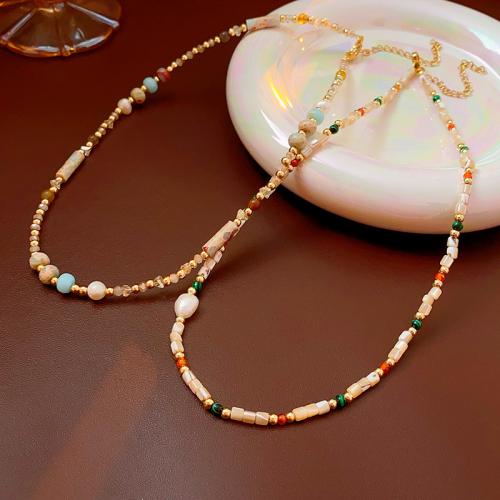 alliage de zinc collier, avec coquille blanche & perle d'eau douce cultivée & cristal, avec 2.8inch chaînes de rallonge, Placage de couleur d'or, styles différents pour le choix & pavé de micro zircon & pour femme Environ 15.7 pouce, Vendu par PC