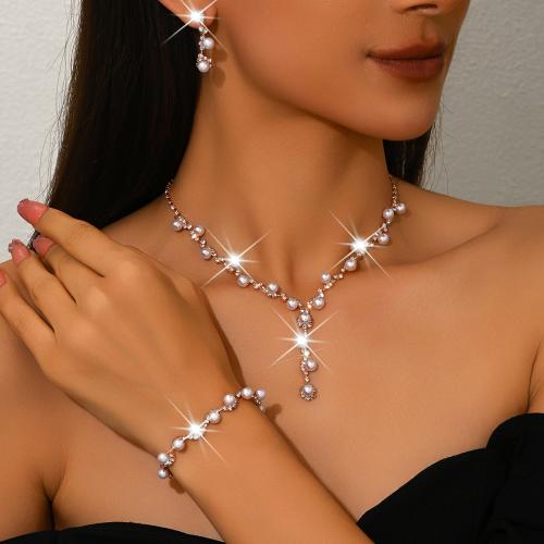 laiton parure de bijoux, avec perle de plastique, Placage, styles différents pour le choix & pour femme & avec strass, Vendu par fixé