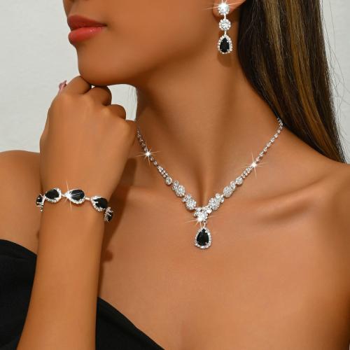 laiton parure de bijoux, Placage de couleur argentée, styles différents pour le choix & pour femme & avec strass, Vendu par fixé