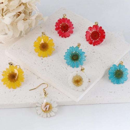 Zinc Alloy Drop Earring, with Dried Flower, Chrysamthemum, handmade, fashion jewelry & for woman & epoxy gel 