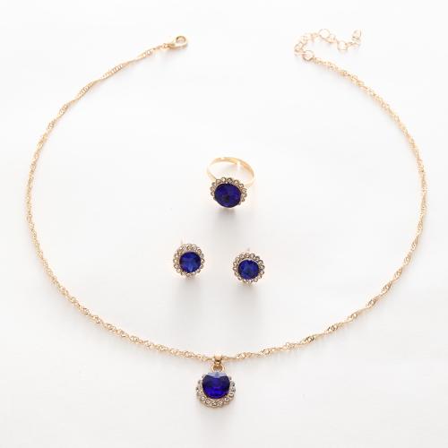 Zinklegierung Mode Schmuckset, Stud Ohrring & Fingerring & Halskette, rund, goldfarben plattiert, drei Stücke & für Frau & mit kubischem Zirkonia & mit Strass, keine, necklace length 18-20inch, bracelet length 6-8inch, Größe:6-8, verkauft von setzen