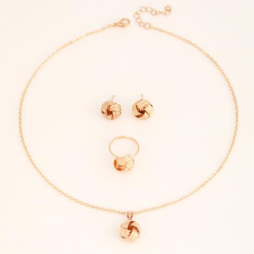 aleación de zinc Conjunto de joya, Pendiente de stud & anillo de dedo & collar, chapado en color dorado, tres piezas & para mujer, necklace length 18-20inch, bracelet length 6-8inch, tamaño:6-8, Vendido por Set