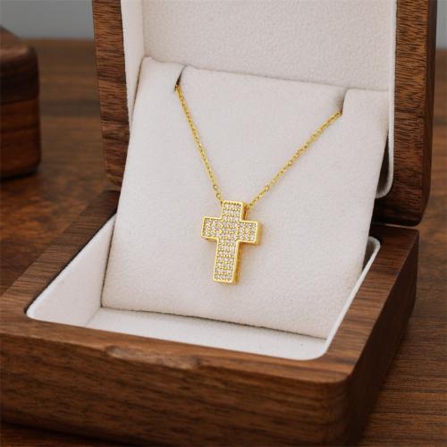 Collier de bijoux de titane, Acier titane, Placage, bijoux de mode & pavé de micro zircon & pour femme, plus de couleurs à choisir Environ 41 cm, Vendu par PC