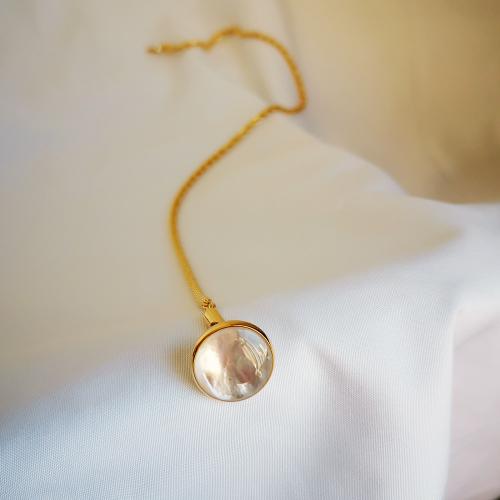 White Shell Brooch, with Zinc Alloy, Round, plated, Unisex Approx 32 cm 