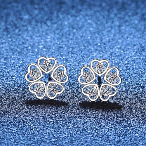 925 пробы Сережка-гвоздик, с Муассанит, Форма цветка, покрытый платиной, Женский & отверстие, продается Пара[