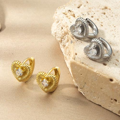 Boucles d'oreilles en laiton zircon cubique pavent, coeur, Placage, bijoux de mode & pavé de micro zircon, plus de couleurs à choisir, protéger l'environnement, sans nickel, plomb et cadmium Vendu par paire