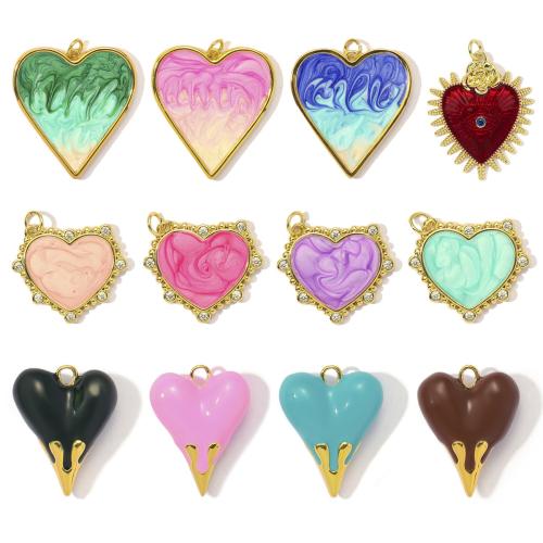 laiton Pendentif, coeur, Placage, DIY & pavé de micro zircon & émail, plus de couleurs à choisir, protéger l'environnement, sans nickel, plomb et cadmium Vendu par sac