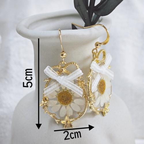 Zinc Alloy Drop Earring, with Dried Flower, fashion jewelry & for woman & epoxy gel 