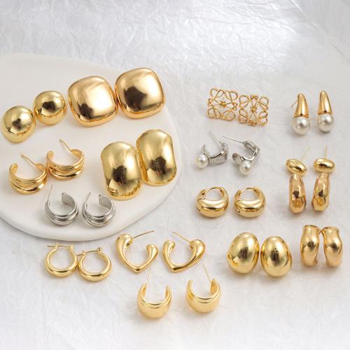 Латунь Сережка-гвоздик, с Пластиковая жемчужина, Другое покрытие, разные стили для выбора & Женский, продается Пара