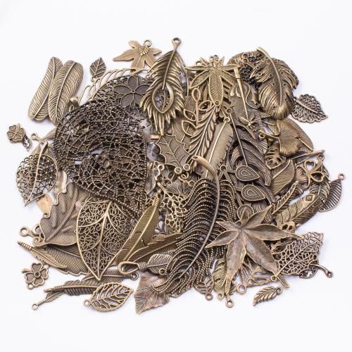 Bijoux pendentifs en Zinc alliage , alliage de zinc, feuille, Placage, modèle mixte & DIY, plus de couleurs à choisir, pendant length 20-150mm Vendu par sac