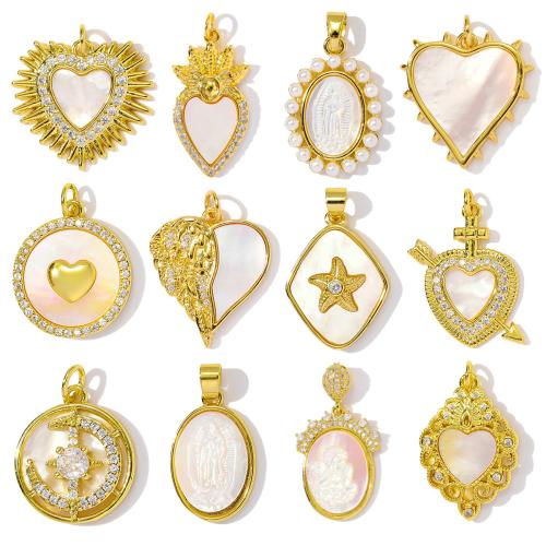 Cubique Pendentif en laiton zircon pavent, avec coquille blanche, Placage, DIY & pavé de micro zircon, plus de couleurs à choisir, protéger l'environnement, sans nickel, plomb et cadmium Vendu par sac