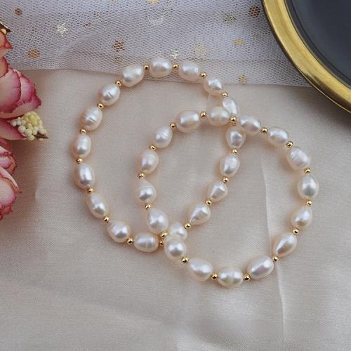bracelet en laiton de perle d'eau douce cultivée, avec laiton, riz, Placage de couleur d'or, bijoux de mode, blanc Vendu par brin