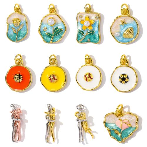 Cubique Pendentif en laiton zircon pavent, avec Plastique ABS perle, Placage, DIY & pavé de micro zircon & émail, plus de couleurs à choisir Vendu par sac