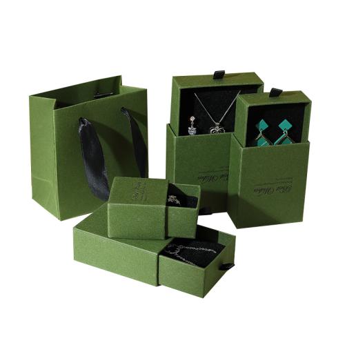 Boîte Cadeau de bijoux, carton, avec Éponge, normes différentes pour le choix & modèles différents pour le choix, vert, Vendu par PC