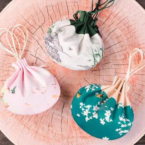 Brocart Sachet, Broderie, Portable & unisexe & styles différents pour le choix Vendu par PC