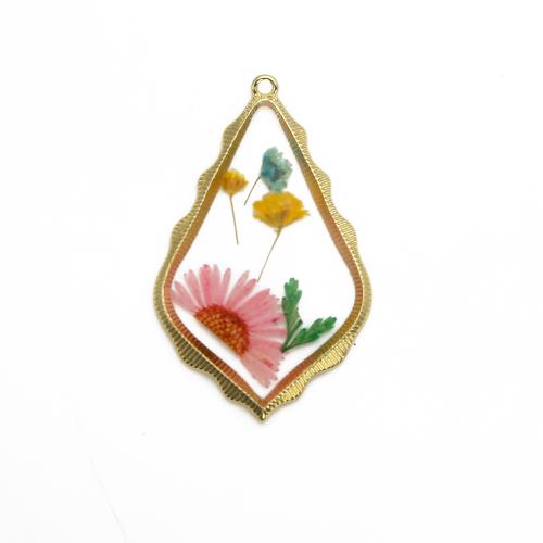 Resin Brass Pendants, with Dried Flower & Resin, plated, DIY, mixed colors 