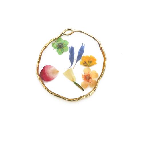 Resin Brass Pendants, with Dried Flower & Resin, plated, DIY, mixed colors 