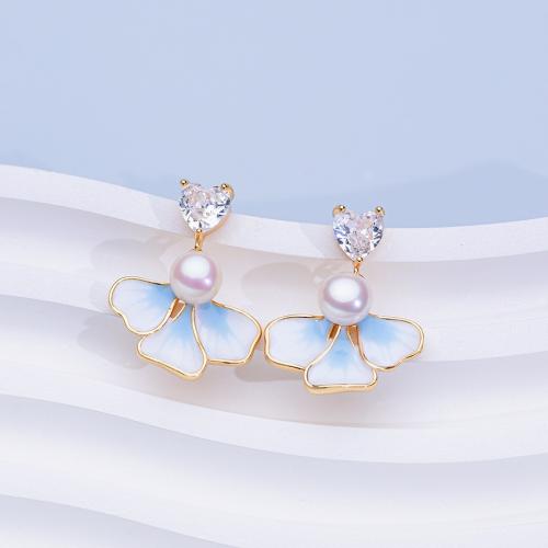 Boucles d'oreilles d'eau douce de Perle , perle d'eau douce cultivée, avec laiton, Rond, Placage de couleur d'or, bijoux de mode & avec strass, plus de couleurs à choisir, protéger l'environnement, sans nickel, plomb et cadmium Vendu par paire