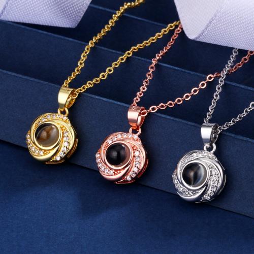 laiton Collier de projection miniature, avec verre, fleur, Placage, bijoux de mode & avec strass, plus de couleurs à choisir, 18.7mm Environ 40 cm, Vendu par PC
