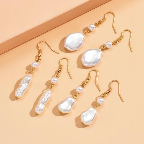 Kunststoff Perle Zink Legierung Ohrring, Zinklegierung, mit Kunststoff Perlen, Unregelmäßige, goldfarben plattiert, Modeschmuck, keine, verkauft von Paar