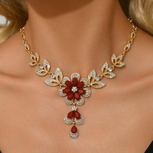 Rhinestone Zinc Alloy Necklace, gold color plated, fashion jewelry & with rhinestone & hollow 