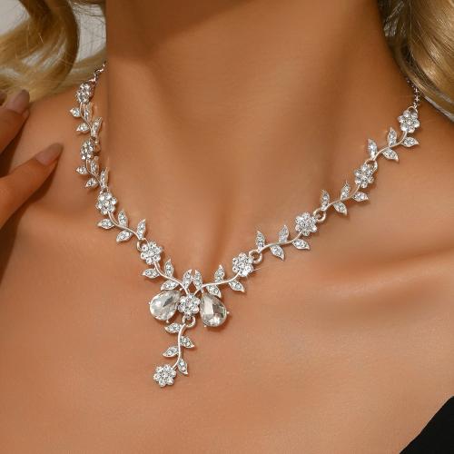 Rhinestone Zinc Alloy Necklace, gold color plated, fashion jewelry & with rhinestone 