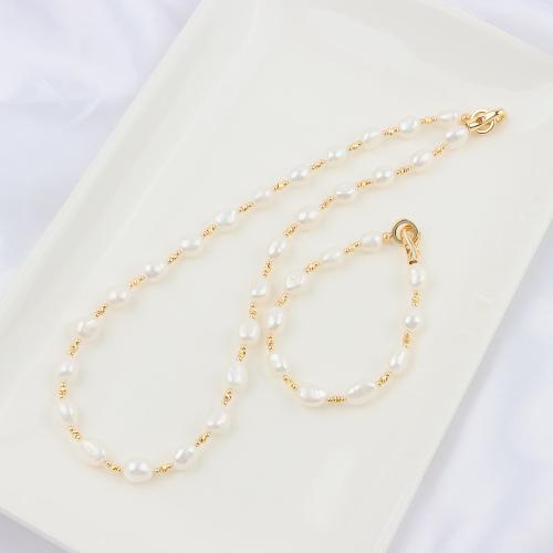 Conjunto de joya de perla de agua dulce de latón, Perlas cultivadas de agua dulce, pulsera & collar, con Aleación de cobre, Barroco, chapado, Joyería, Blanco, 7-8mm, Vendido por Set
