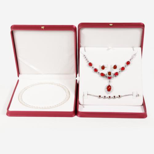 plastique boîte-cadeau, avec cuir PU & velours de coton, cadre, styles différents pour le choix, plus de couleurs à choisir Vendu par PC