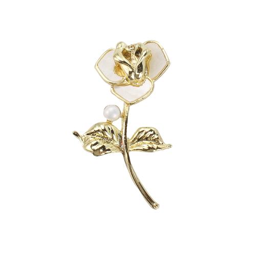 Broche perle d'eau douce, alliage de zinc, avec coquille blanche & perle d'eau douce cultivée, Placage de couleur d'or, bijoux de mode, plus de couleurs à choisir Vendu par PC