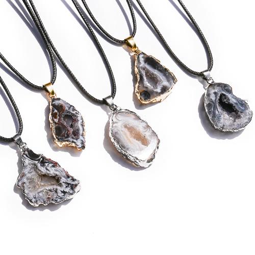 Agate Zinc Alloy Pendants, Brazil Agate, with Zinc Alloy, gold color plated, DIY, Random Color, 25-35mm 