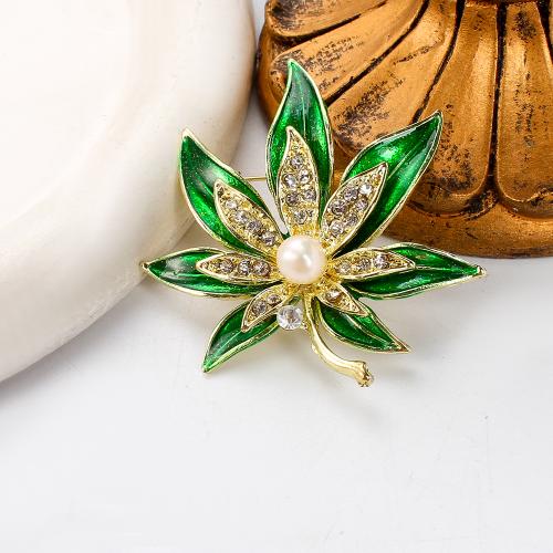 Broche perle d'eau douce, perle d'eau douce cultivée, avec alliage de zinc, Placage de couleur d'or, bijoux de mode & émail & avec strass, plus de couleurs à choisir Vendu par PC