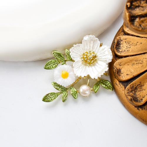 Süßwasserperlen Brosche , Zinklegierung, mit Natürliche kultivierte Süßwasserperlen & Harz, Blume, goldfarben plattiert, Modeschmuck & Emaille, keine, 46.93x14.56x32.89mm, verkauft von PC[