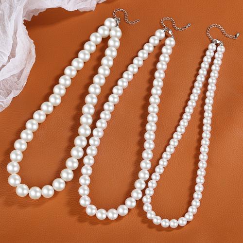 perle de plastique collier, avec laiton, Rond, normes différentes pour le choix & pour femme Environ 16 pouce, Vendu par PC