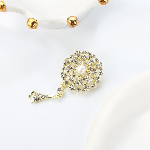 Broche perle d'eau douce, alliage de zinc, avec perle d'eau douce cultivée, Placage de couleur d'or, bijoux de mode & avec strass, plus de couleurs à choisir Vendu par PC