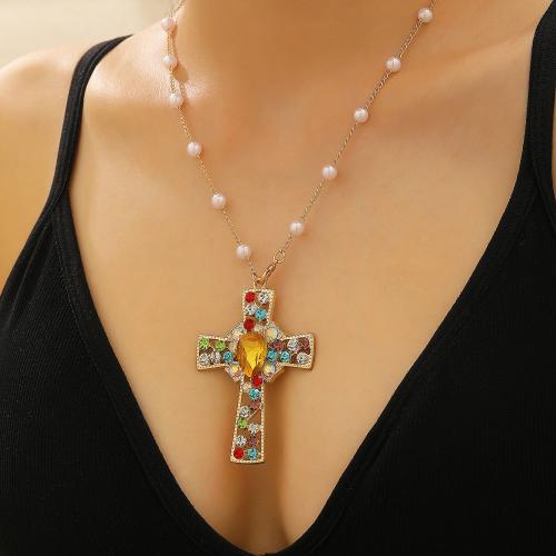 Цинкового сплава кубический цирконий ожерелье, цинковый сплав, с Пластиковая жемчужина, плакирован золотом, ювелирные изделия моды & инкрустированное микро кубического циркония, Много цветов для выбора, продается PC