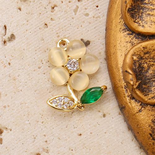 Pendentifs Oeil de chat, laiton, avec Oeil de chat & cristal, fleur, Placage, DIY & pavé de micro zircon, couleurs mélangées Vendu par sac