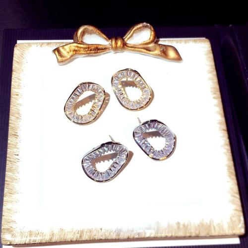 Befestiger Zirkonia Messing Ohrring, plattiert, Micro pave Zirkonia & für Frau & hohl, keine, verkauft von Paar