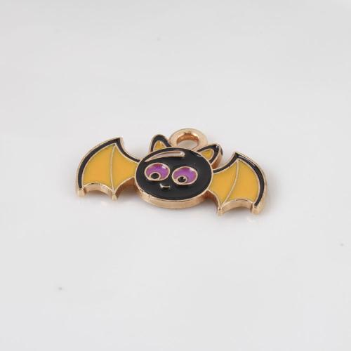 Pendant Halloween Fashion, alliage de zinc, Chauve-souris, Placage de couleur d'or, Halloween Design & DIY & émail, couleurs mélangées Vendu par PC[