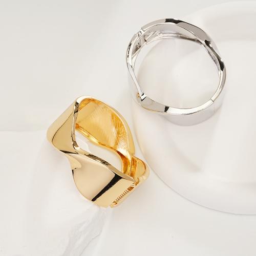 Brass Bangle, gold color plated, fashion jewelry 