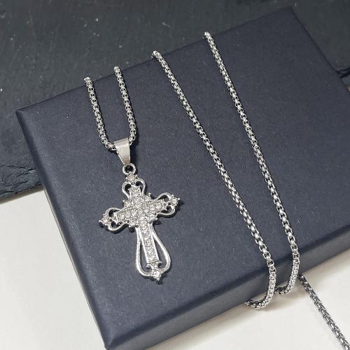Chaîne en alliage de zinc de fer Collier Pull, croix, Placage de couleur d'or, bijoux de mode & avec strass, plus de couleurs à choisir, Vendu par PC