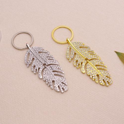 porte-clés en alliage zinc à stras, alliage de zinc, forme de plume, Placage de couleur d'or, bijoux de mode & avec strass, plus de couleurs à choisir, Vendu par PC