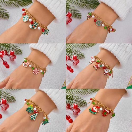 Pulsera de Navidad de la aleación de zinc, con Perlas plásticas, chapado en color dorado, Diseño de Navidad & esmalte & con diamantes de imitación, más colores para la opción, Vendido por UD